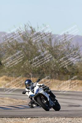 media/Dec-01-2025-Moto Forza (Mon) [[2daa91e15f]]/3-Beginner Group/Session 3 (Turn 3)/